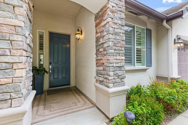 2618 Baybridge St, Sacramento, CA 95833