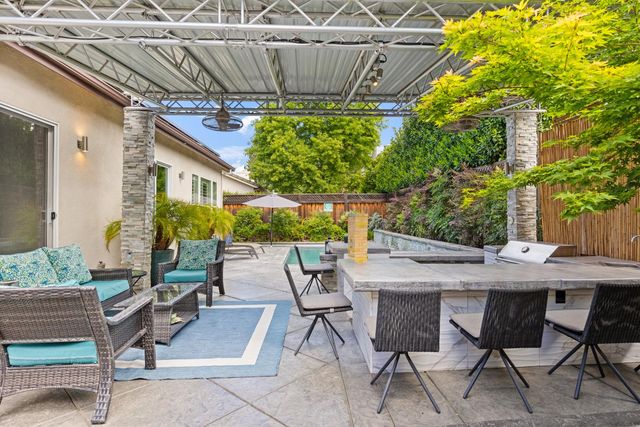 2618 Baybridge St, Sacramento, CA 95833