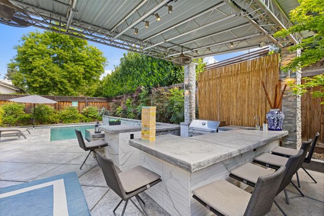 2618 Baybridge St, Sacramento, CA 95833