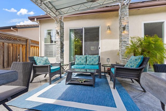 2618 Baybridge St, Sacramento, CA 95833