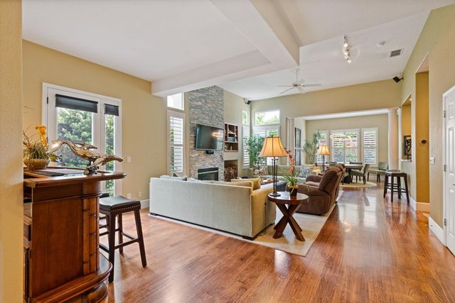 2618 Baybridge St, Sacramento, CA 95833