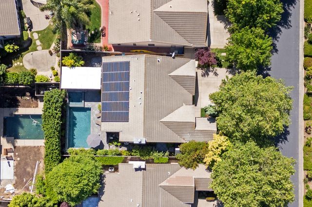 2618 Baybridge St, Sacramento, CA 95833