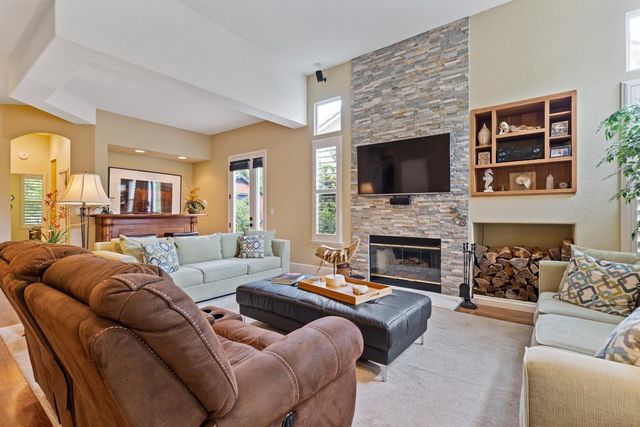 2618 Baybridge St, Sacramento, CA 95833