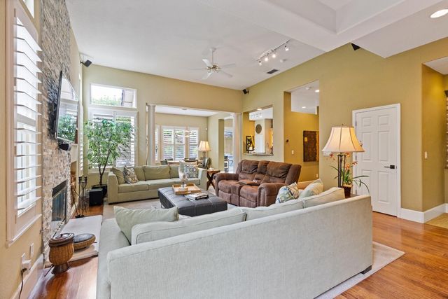 2618 Baybridge St, Sacramento, CA 95833