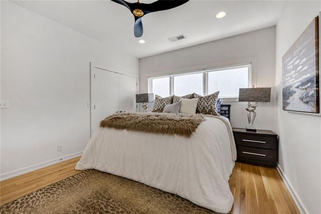 514 Oak Street, Kansas City, MO 64106