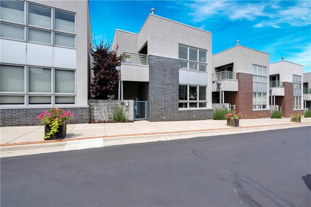 514 Oak Street, Kansas City, MO 64106