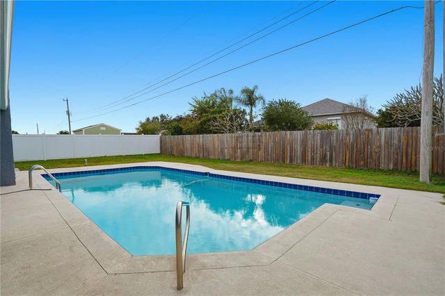 5225 NICHOLS DRIVE W, Lakeland, FL 33812