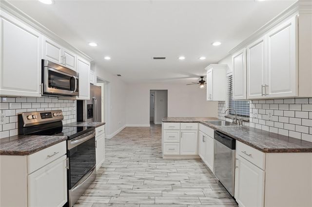 5225 NICHOLS DRIVE W, Lakeland, FL 33812