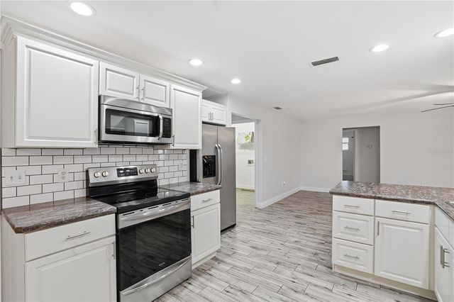 5225 NICHOLS DRIVE W, Lakeland, FL 33812