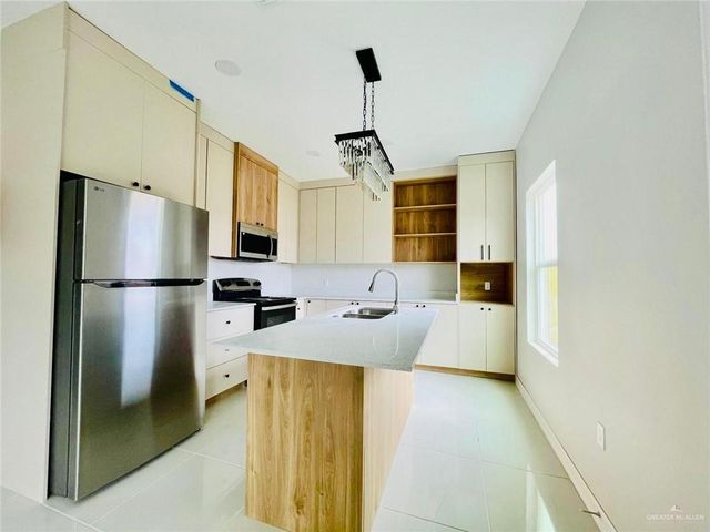 4305 Heron Avenue 3, Mcallen, TX 78504