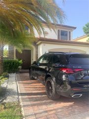 10057 NW 88th Ter, Doral, FL 33178