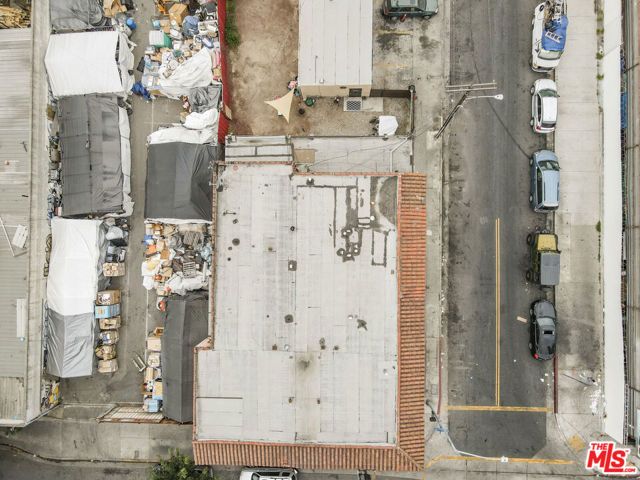 6101 Compton Avenue, Los Angeles, CA 90001