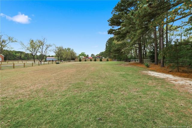 2111 Sunburst Court, Fayetteville, NC 28312