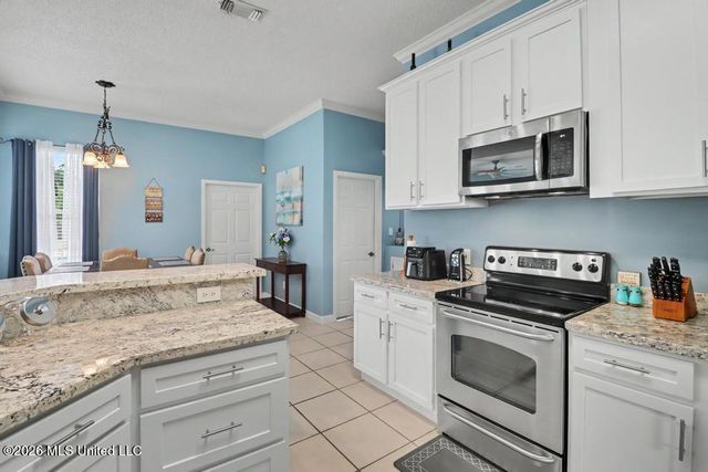3532 N River Ridge Drive, D'iberville, MS 39540