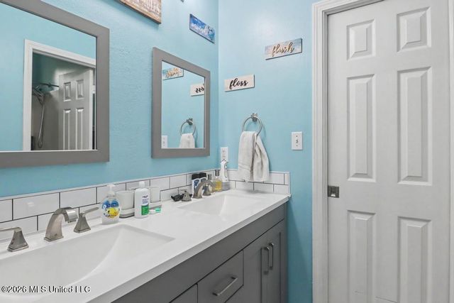 3532 N River Ridge Drive, D'iberville, MS 39540
