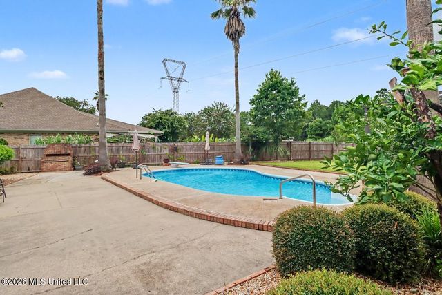 3532 N River Ridge Drive, D'iberville, MS 39540