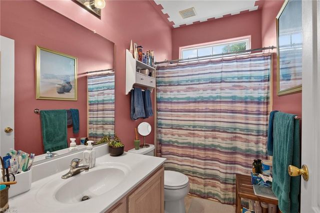 2741 River Oaks DR, Chesapeake, VA 23321