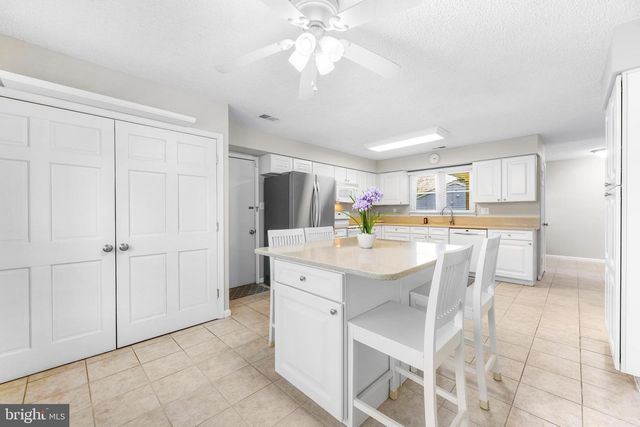 2568 FOREST KNL, Annapolis, MD 21401