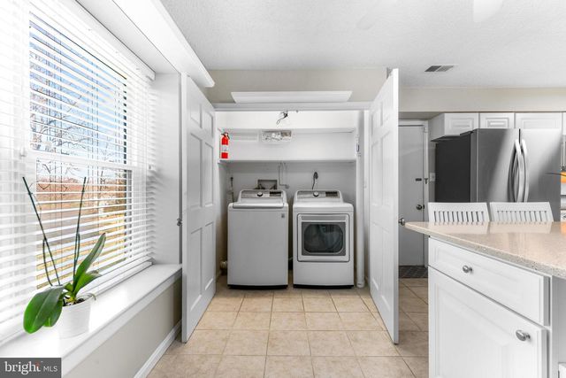 2568 FOREST KNL, Annapolis, MD 21401