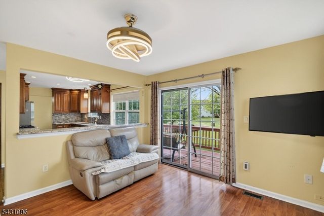 33 Nostrand Rd, Hillsborough Twp., NJ 08844