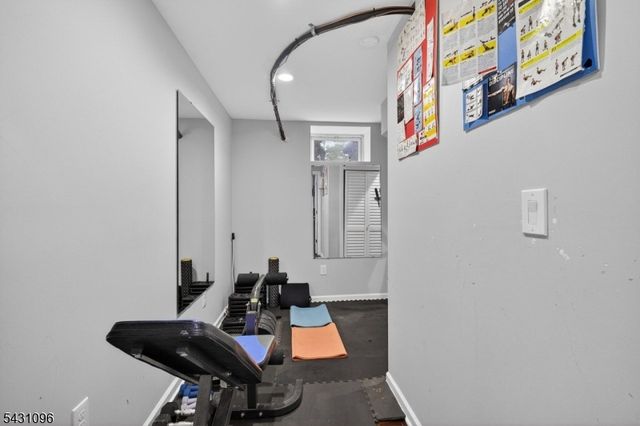 33 Nostrand Rd, Hillsborough Twp., NJ 08844