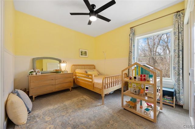 111 Left Field, Manlius, NY 13104