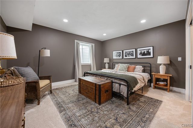 111 Left Field, Manlius, NY 13104