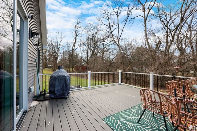 111 Left Field, Manlius, NY 13104