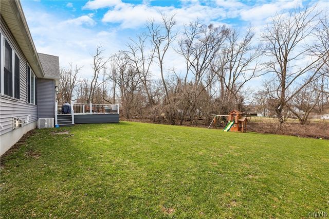 111 Left Field, Manlius, NY 13104