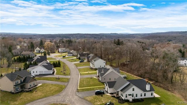 111 Left Field, Manlius, NY 13104