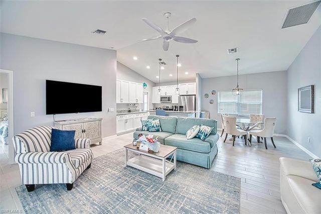 431 Lazy WAY, Fort Myers Beach, FL 33931