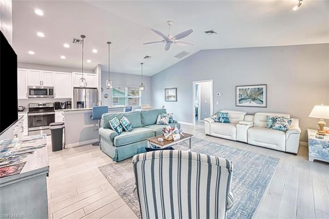 431 Lazy WAY, Fort Myers Beach, FL 33931