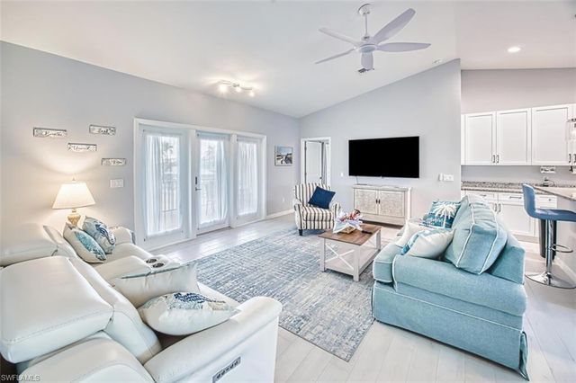 431 Lazy WAY, Fort Myers Beach, FL 33931