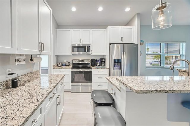 431 Lazy WAY, Fort Myers Beach, FL 33931