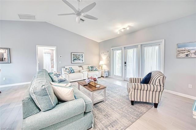 431 Lazy WAY, Fort Myers Beach, FL 33931