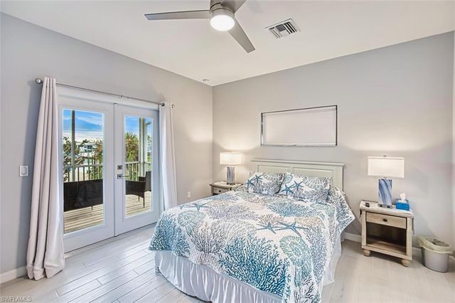 431 Lazy WAY, Fort Myers Beach, FL 33931