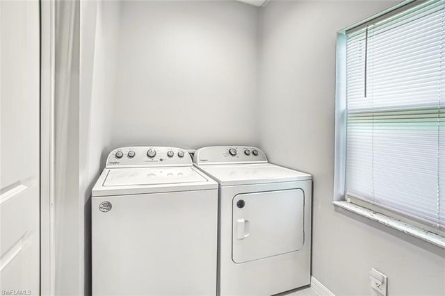 431 Lazy WAY, Fort Myers Beach, FL 33931