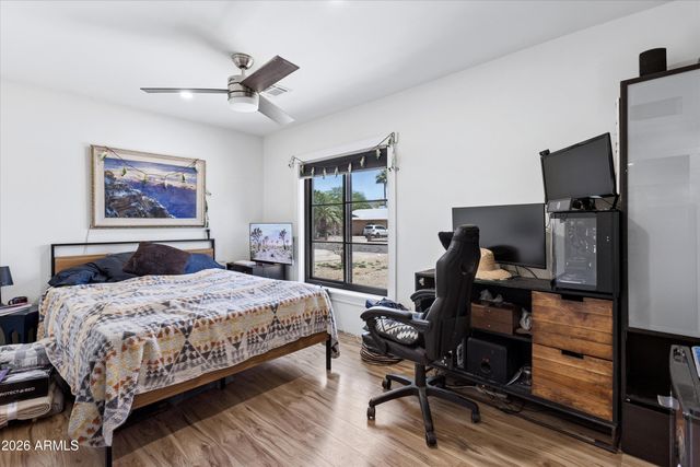 2914 E BERYL Avenue, Phoenix, AZ 85028
