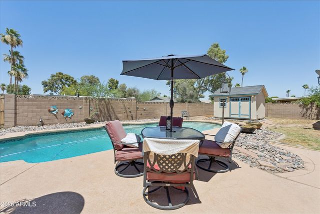 2914 E BERYL Avenue, Phoenix, AZ 85028