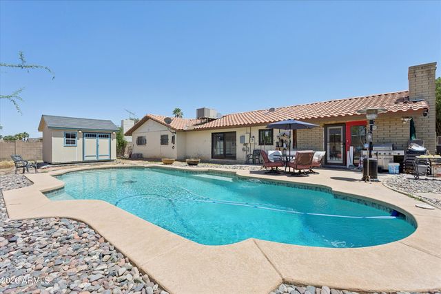2914 E BERYL Avenue, Phoenix, AZ 85028