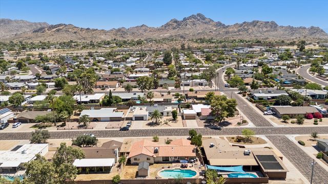 2914 E BERYL Avenue, Phoenix, AZ 85028
