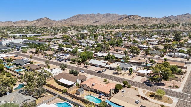 2914 E BERYL Avenue, Phoenix, AZ 85028