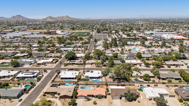 2914 E BERYL Avenue, Phoenix, AZ 85028