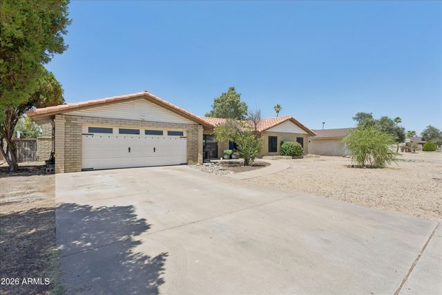 2914 E BERYL Avenue, Phoenix, AZ 85028