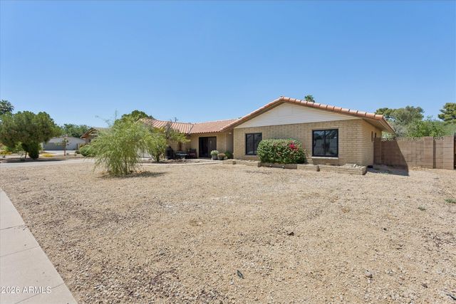 2914 E BERYL Avenue, Phoenix, AZ 85028
