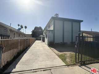 218 E 76th Place, Los Angeles, CA 90003