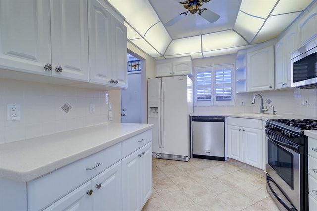 6020 SHORE BOULEVARD S 503, Gulfport, FL 33707