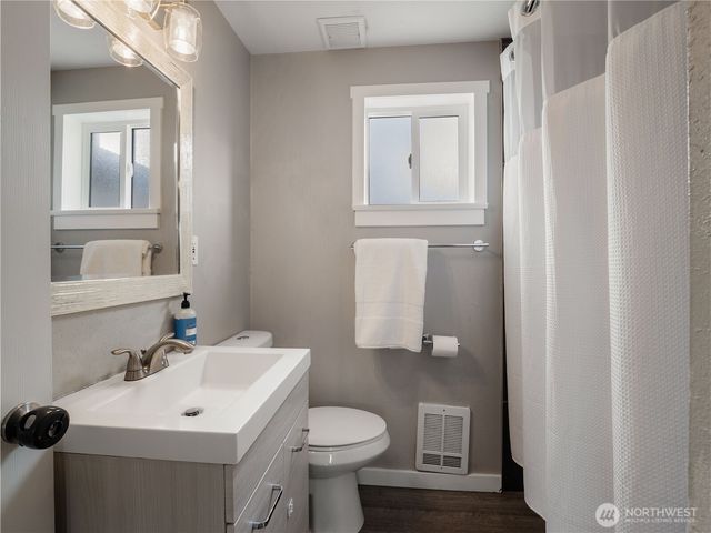 11615 Sheridan Avenue S, Tacoma, WA 98444