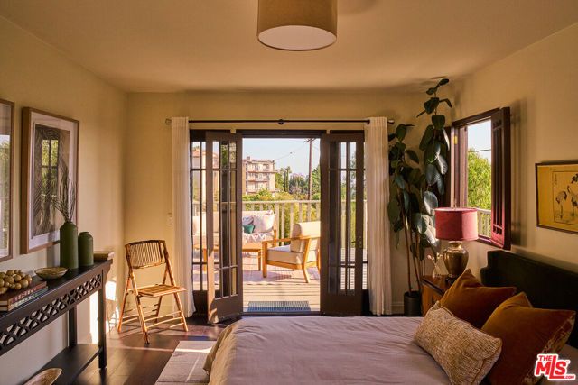 948 Elyria Drive, Los Angeles, CA 90065
