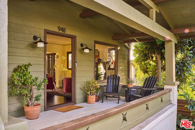 948 Elyria Drive, Los Angeles, CA 90065